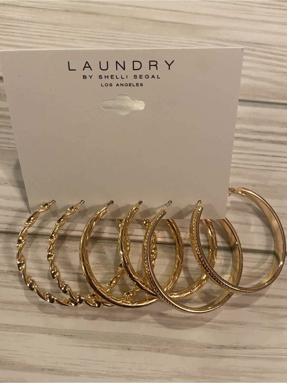NWT Laundry by Shelli Segal Gold Tone Earrings Set